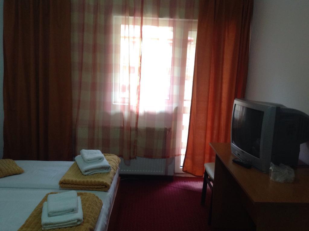 Hotel Panoramic Moneasa Habitación foto